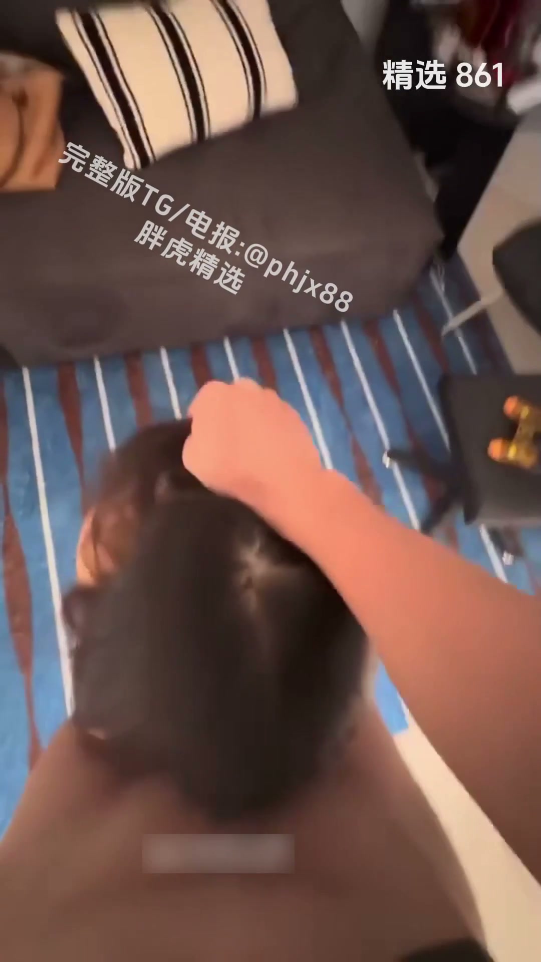 “给你妈打电话的时候被操爽了是吧”  “骚逼爽的忍不住叫出声了” 图片 3